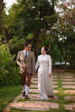 ชุดไทยเจ้าสาว ชุดไทยจักรพรรดิ์ เช่าที่แบมบี้ เวดดิ้ง ห้วยขวาง